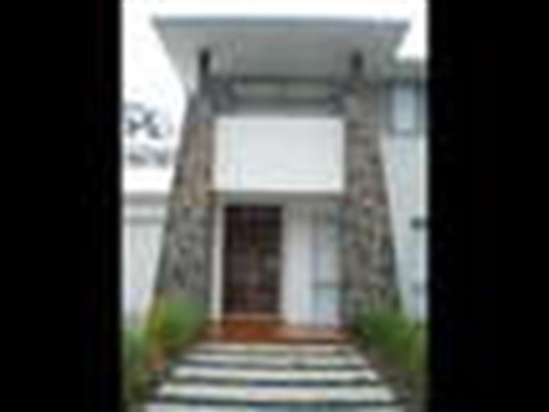 116 Arun Drive, Arundel QLD 4214