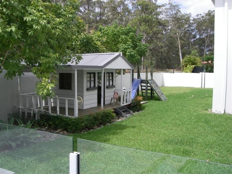116 Arun Drive, Arundel QLD 4214