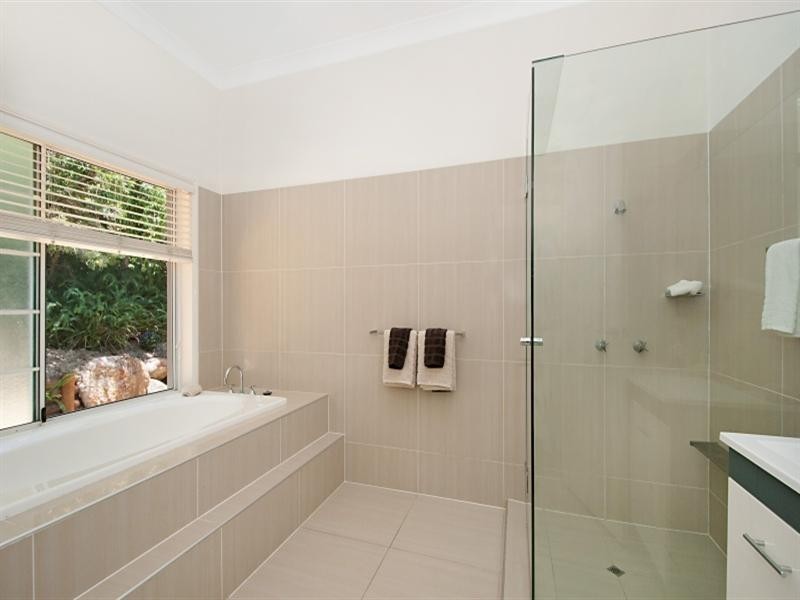 7 Brushwood Drive, Parkwood QLD 4214