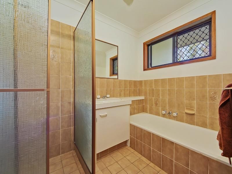 36 Hammond Drive, Gaven QLD 4211