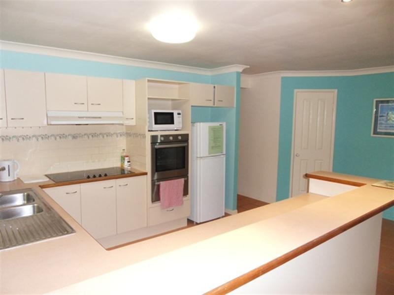 15 Cherry Hill Crescent, Parkwood QLD 4214