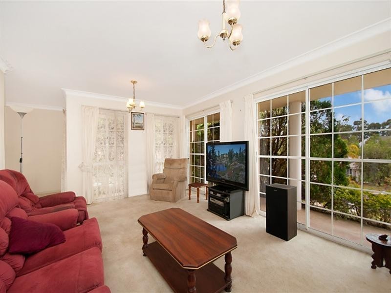 10 Pearson Close, Arundel QLD 4214