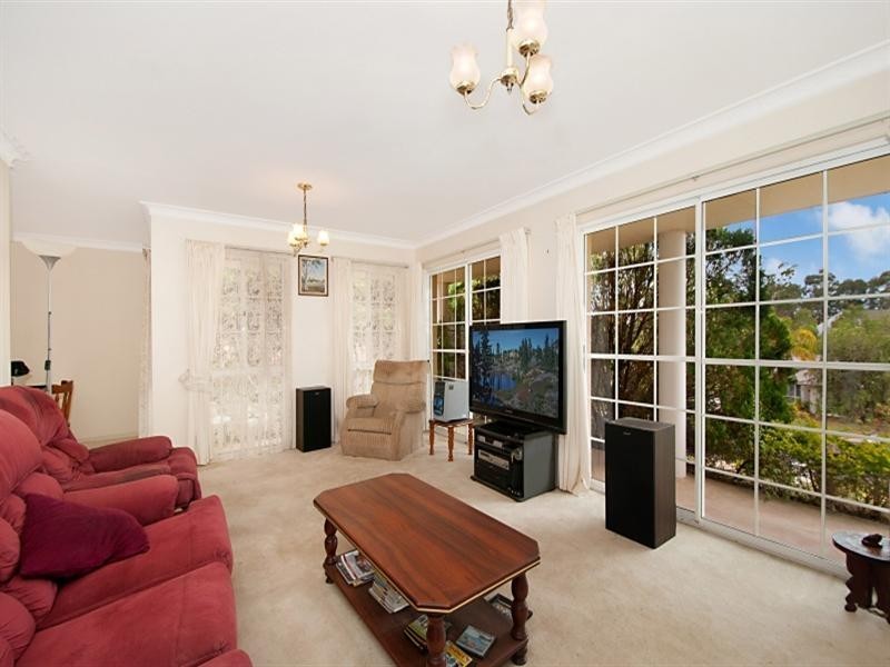 10 Pearson Close, Arundel QLD 4214