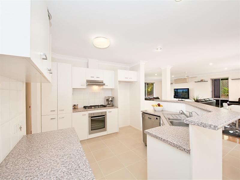 22 Peter Senior Court, Parkwood QLD 4214