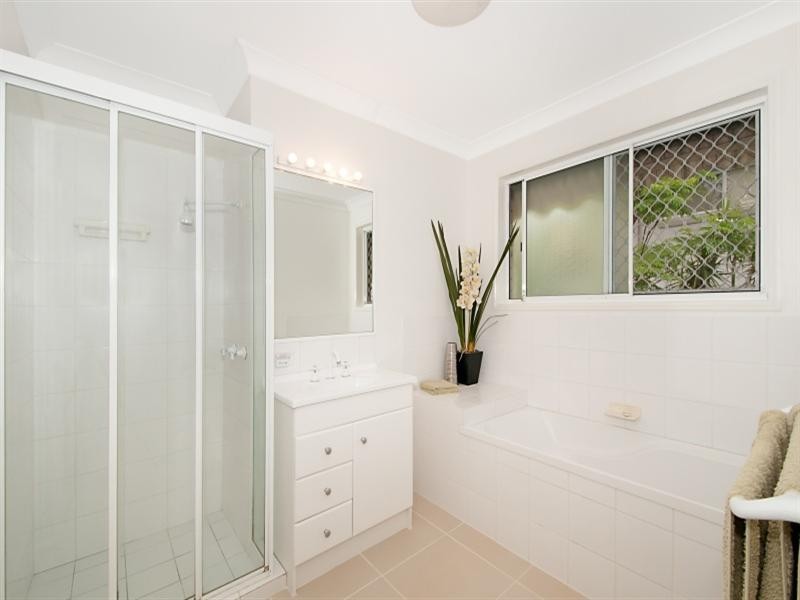 22 Peter Senior Court, Parkwood QLD 4214