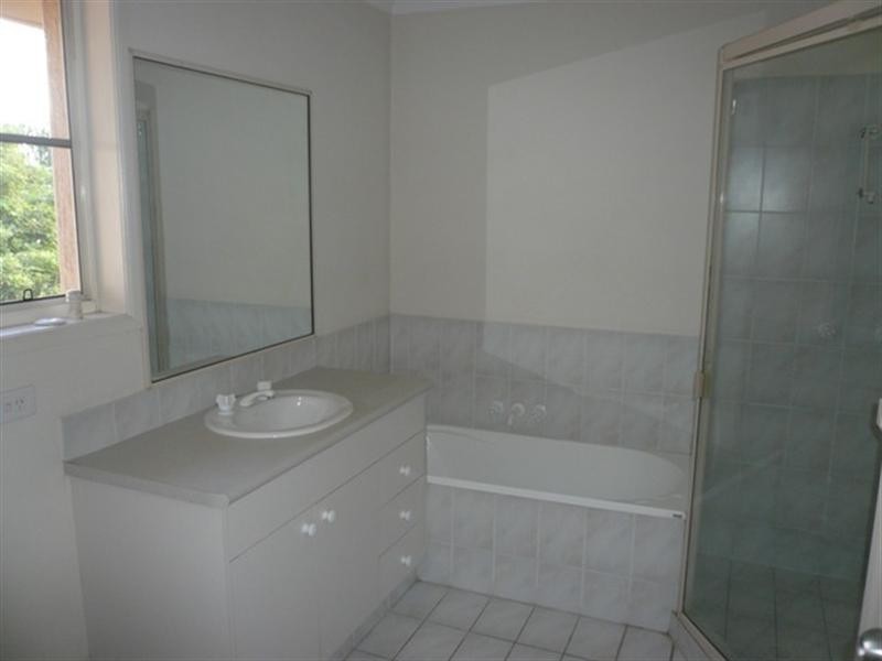 9/127 Greenacre Drive, Parkwood QLD 4214