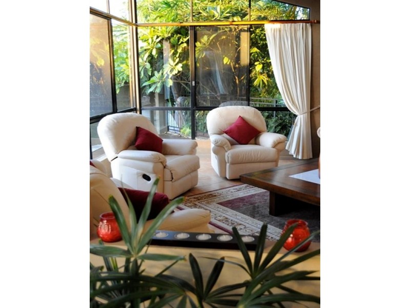 1 Calcetto Place, Arundel QLD 4214