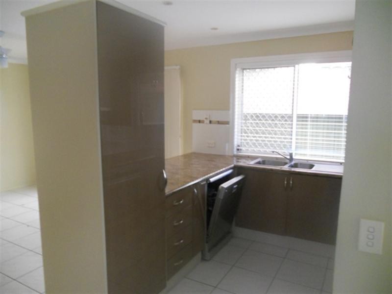 162 Greenacre Drive, Parkwood QLD 4214