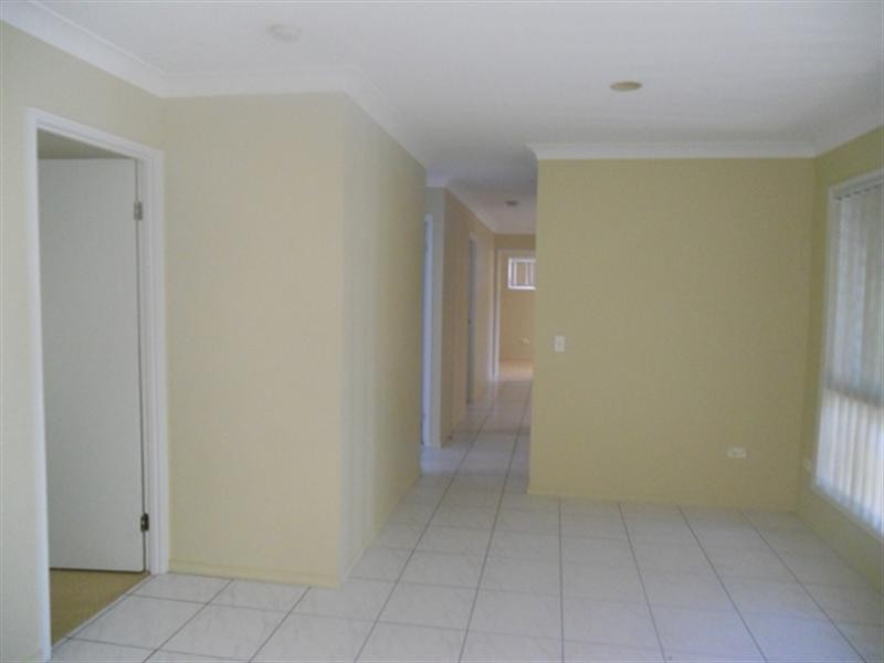 162 Greenacre Drive, Parkwood QLD 4214