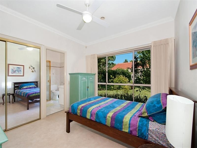 3 Hudson Court, Benowa QLD 4217