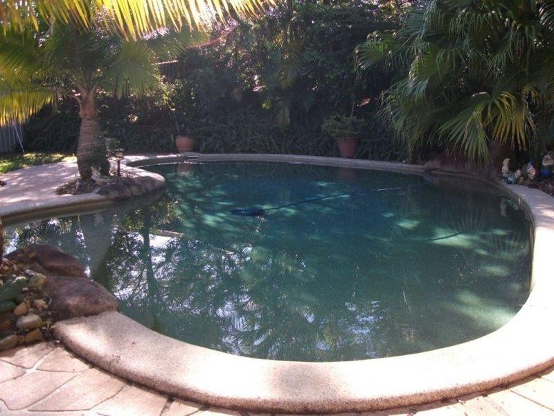 1 Lockhart Place, Helensvale QLD 4212