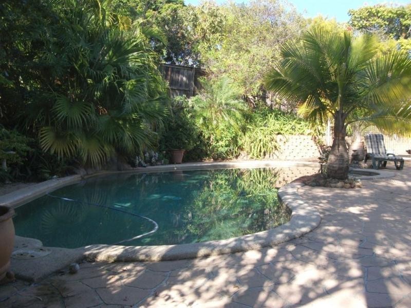 1 Lockhart Place, Helensvale QLD 4212