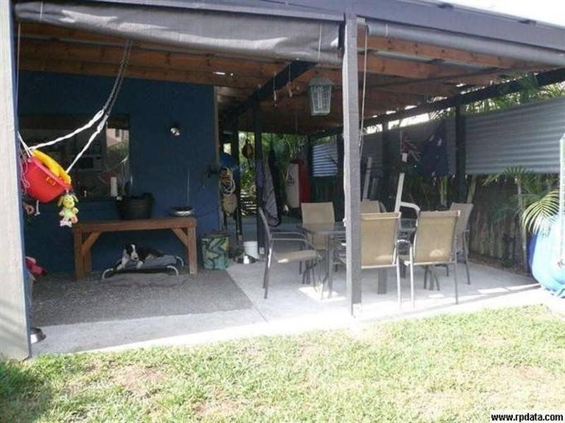 1/184a Greenacre Drive, Arundel QLD 4214