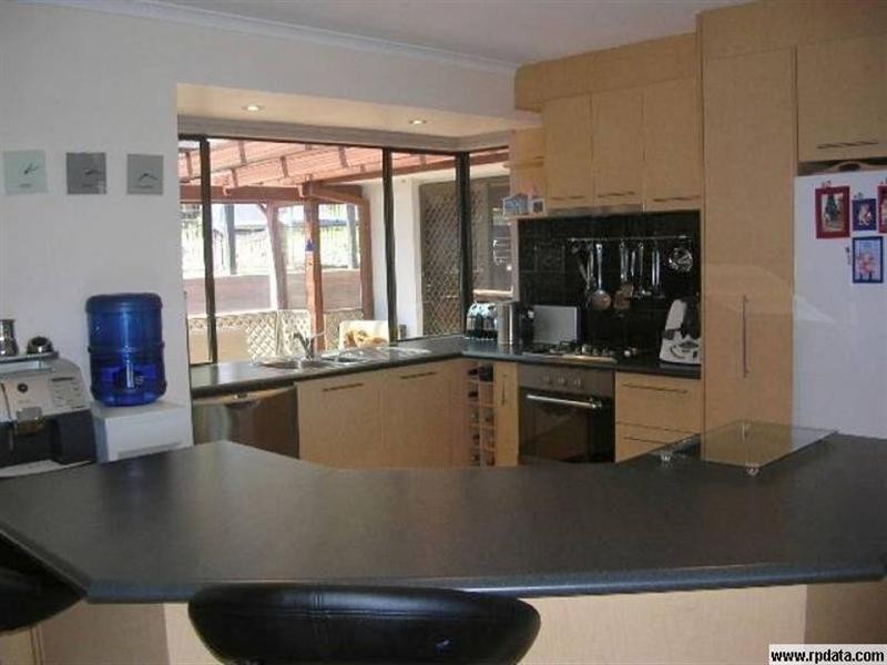 5 Stretton Drive, Helensvale QLD 4212