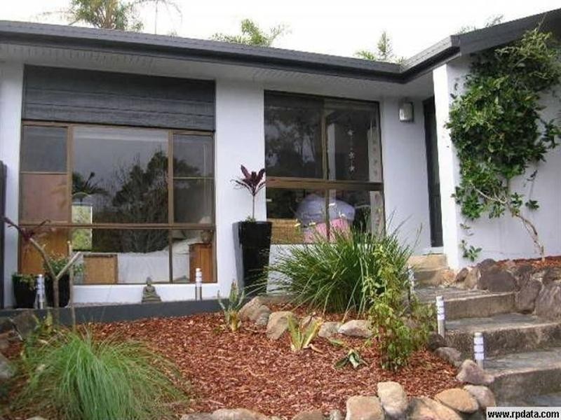 5 Stretton Drive, Helensvale QLD 4212