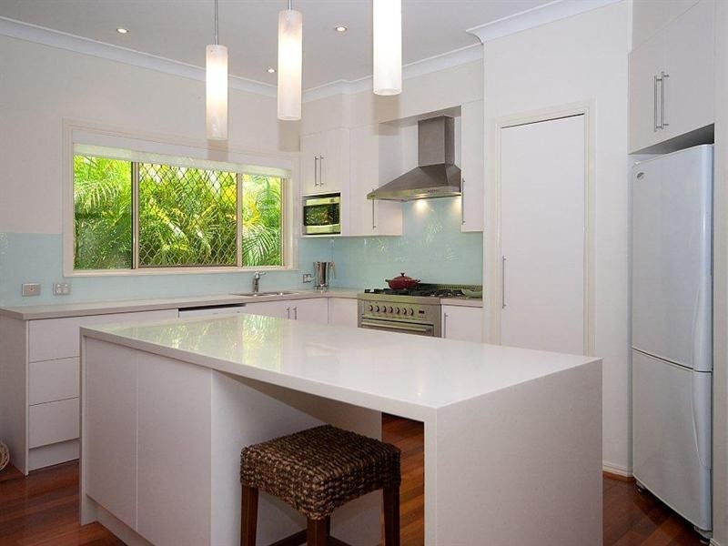 25 Pearson Close, Arundel QLD 4214