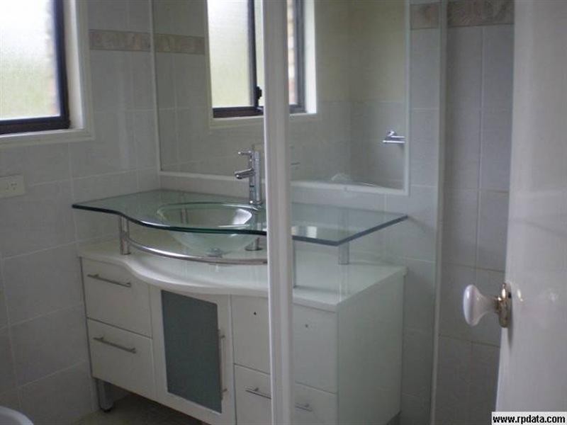 2 Valentino Close, Parkwood QLD 4214