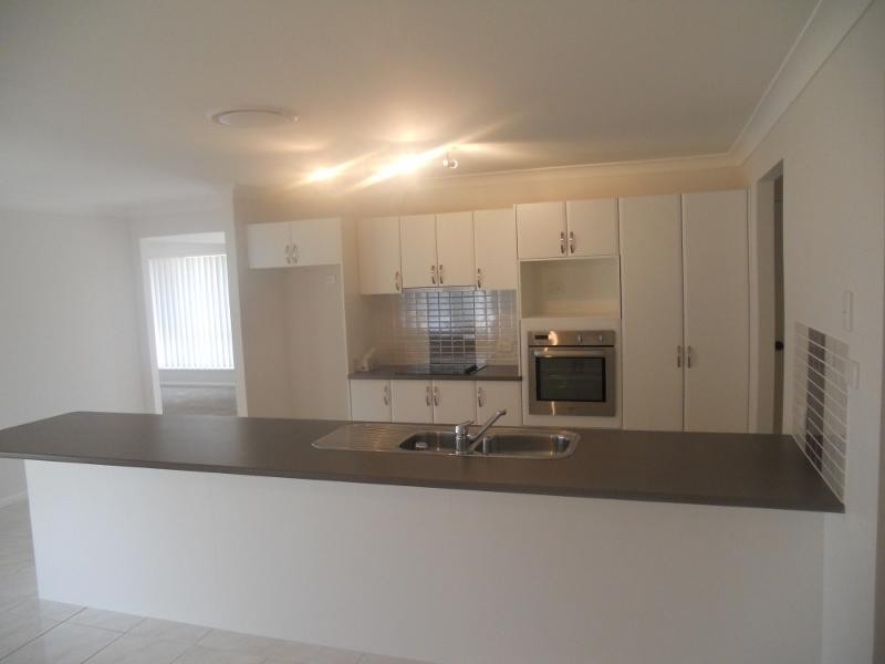 22 Silkwood Way, Molendinar QLD 4214