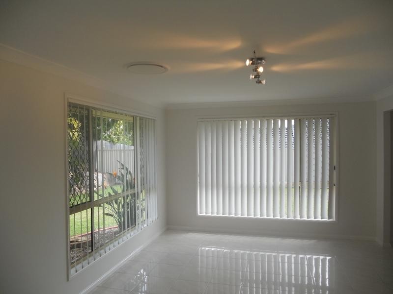 22 Silkwood Way, Molendinar QLD 4214