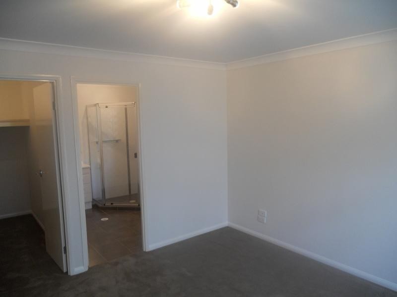 22 Silkwood Way, Molendinar QLD 4214