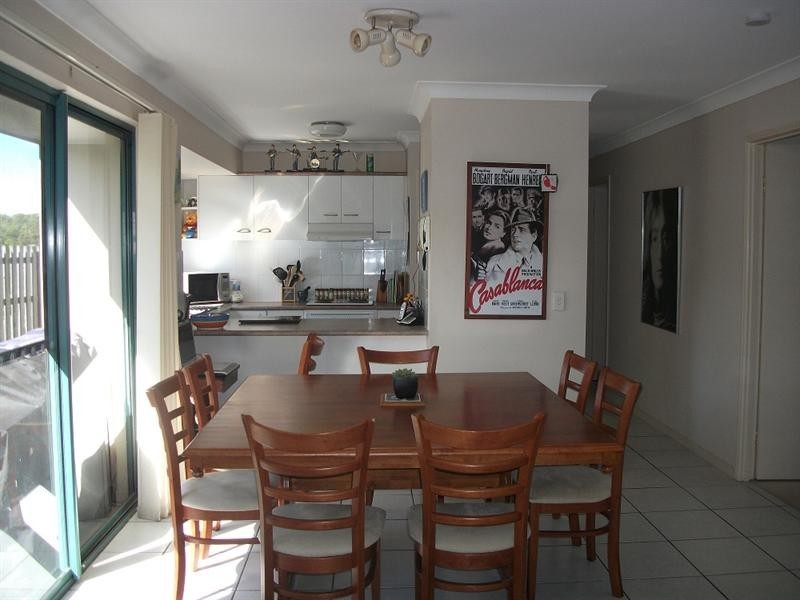 21/6 Buddy Holly Close, Parkwood QLD 4214