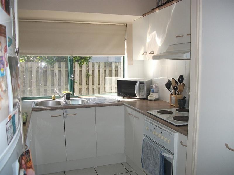 21/6 Buddy Holly Close, Parkwood QLD 4214