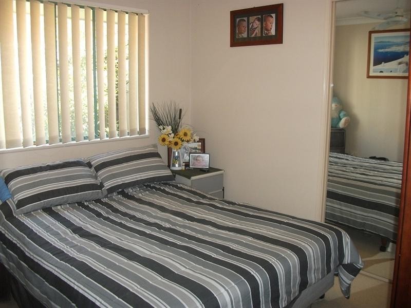 21/6 Buddy Holly Close, Parkwood QLD 4214