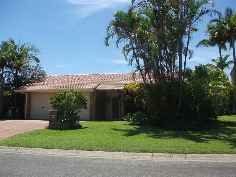 8 Kel Nagle, Parkwood QLD 4214