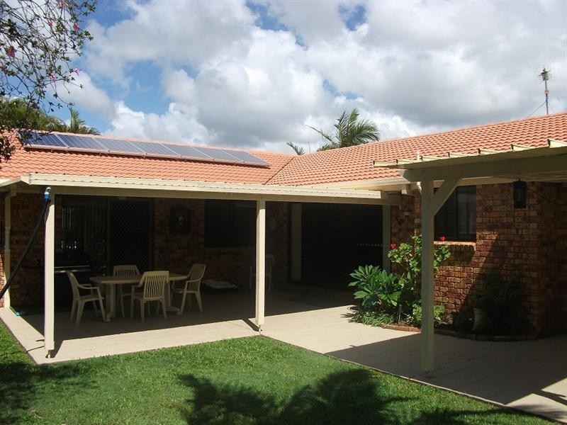 8 Kel Nagle, Parkwood QLD 4214