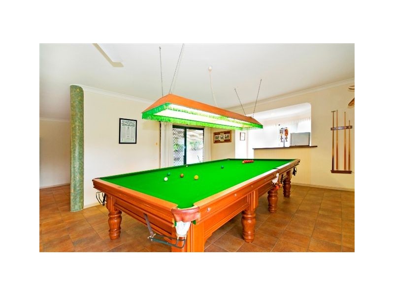 136 Castle Hill Drive, Gaven QLD 4211