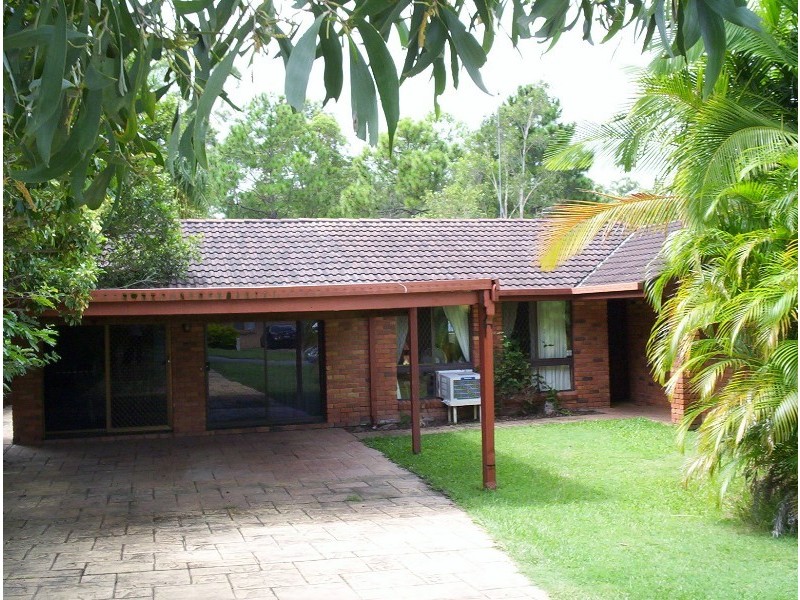 11 Canterbury Chase, Ashmore QLD 4214
