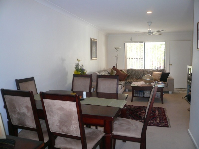 5/1 Gentian Drive, Arundel QLD 4214