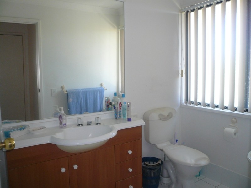 5/1 Gentian Drive, Arundel QLD 4214