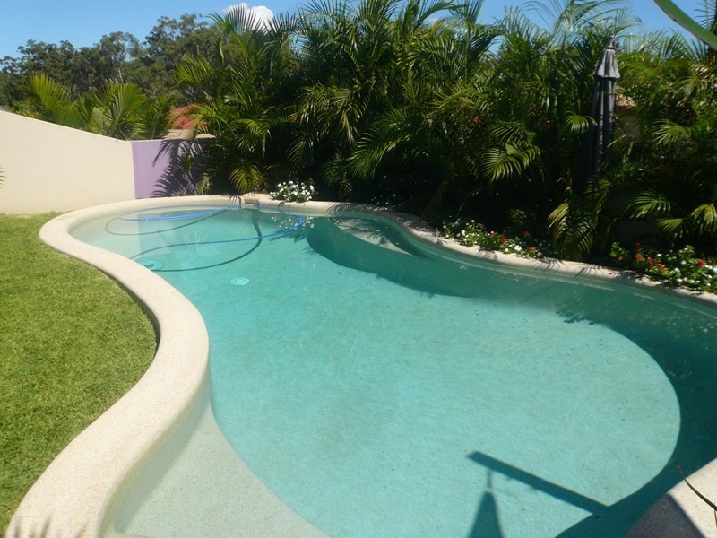 97 Arun Drive, Arundel QLD 4214