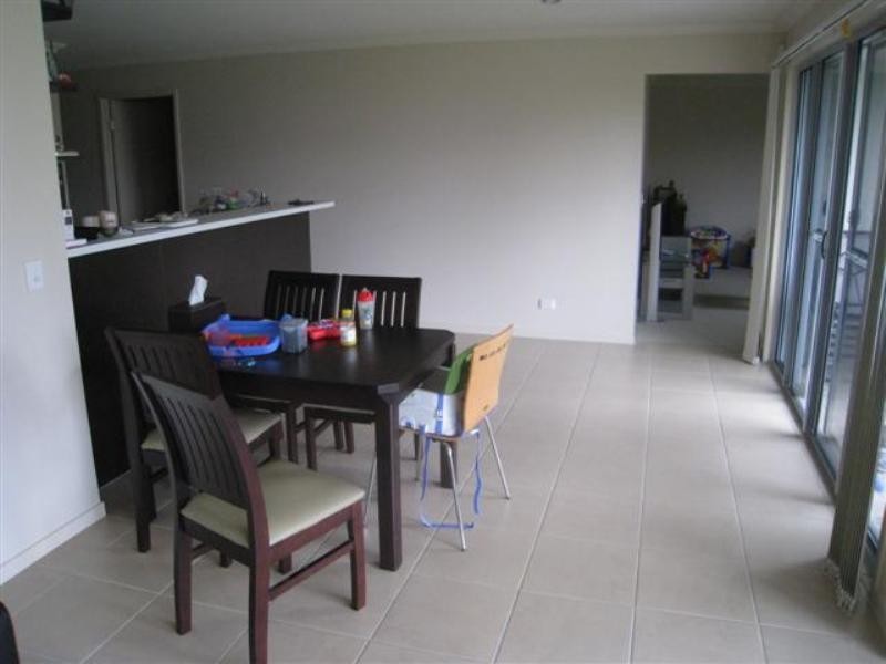 3 Bowley Street, Pacific Pines QLD 4211