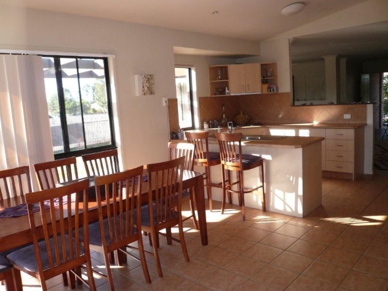 16 River Heights Road, Upper Coomera QLD 4209