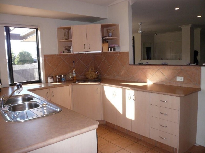 16 River Heights Road, Upper Coomera QLD 4209