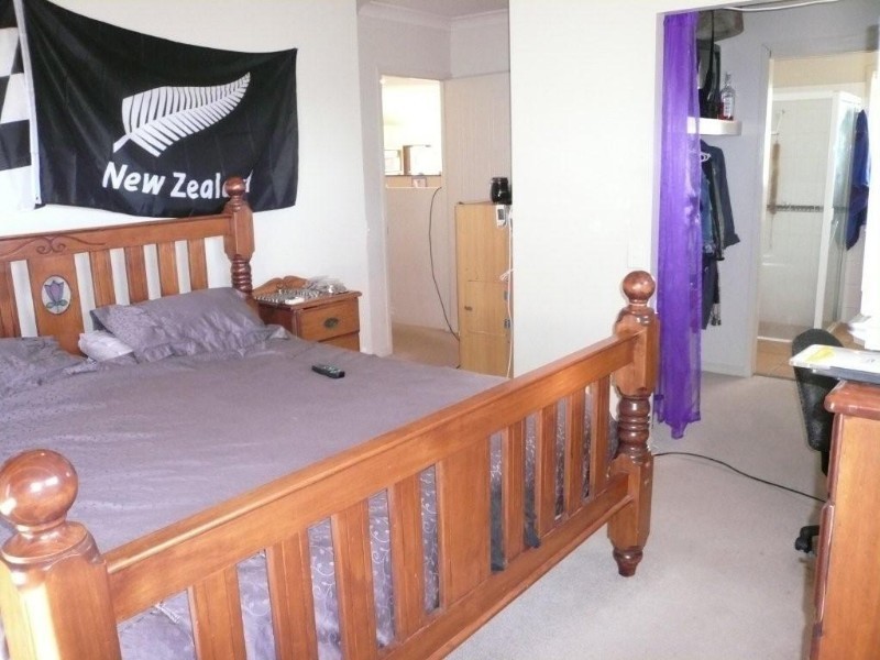 16 River Heights Road, Upper Coomera QLD 4209