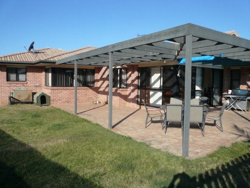 16 River Heights Road, Upper Coomera QLD 4209