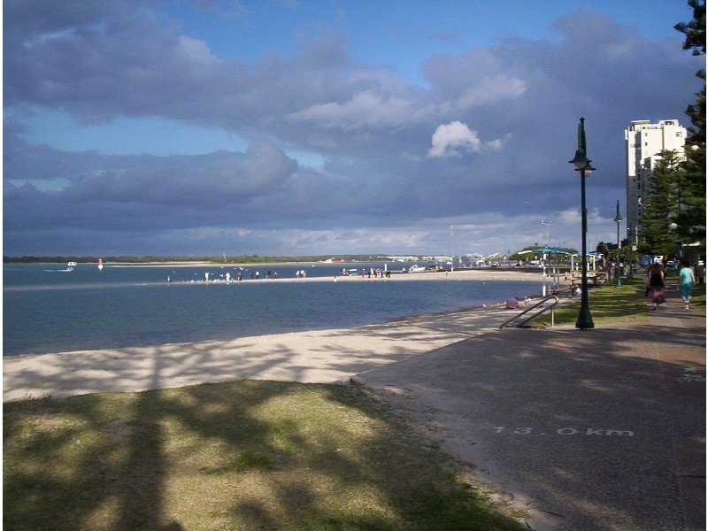 5 Hunter Avenue, Labrador QLD 4215