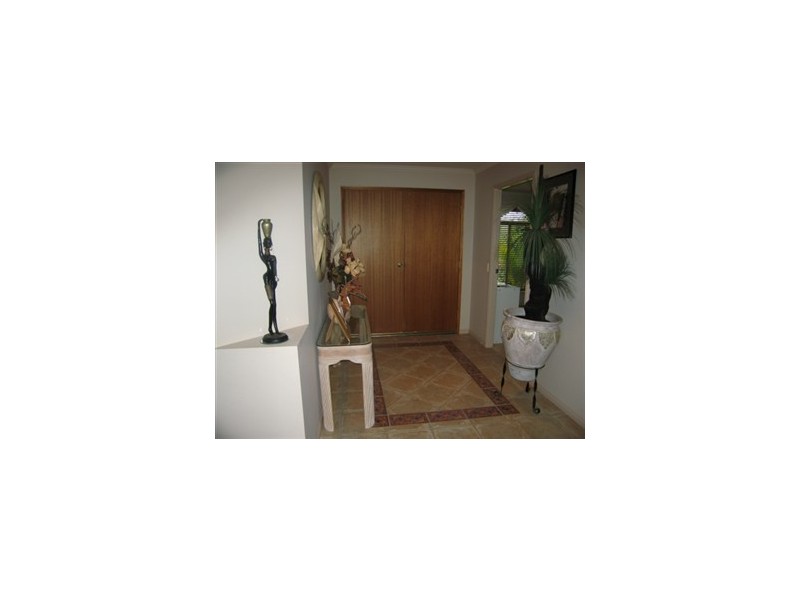 11 Brittany Drive, Oxenford QLD 4210