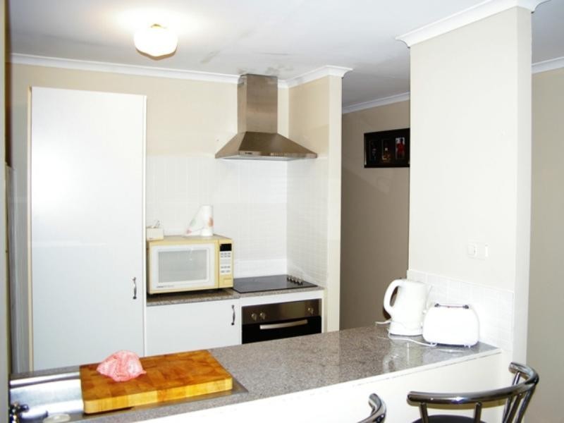 42 Marble Drive, Carrara QLD 4211