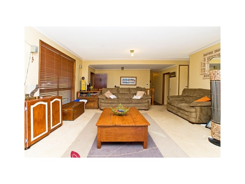 5 Cambridge Court, Carrara QLD 4211