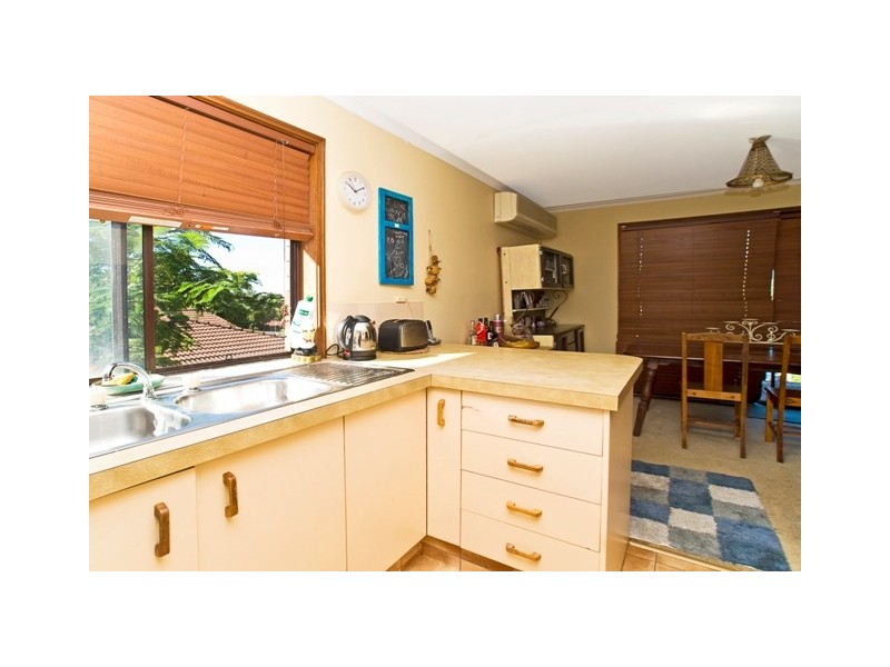 5 Cambridge Court, Carrara QLD 4211