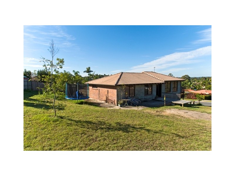 5 Cambridge Court, Carrara QLD 4211