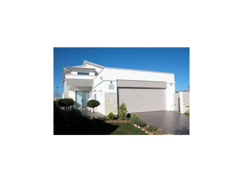 145 Palm Meadows Drive, Carrara QLD 4211
