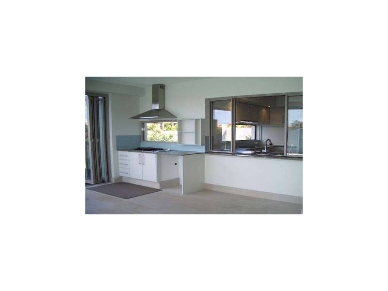 145 Palm Meadows Drive, Carrara QLD 4211