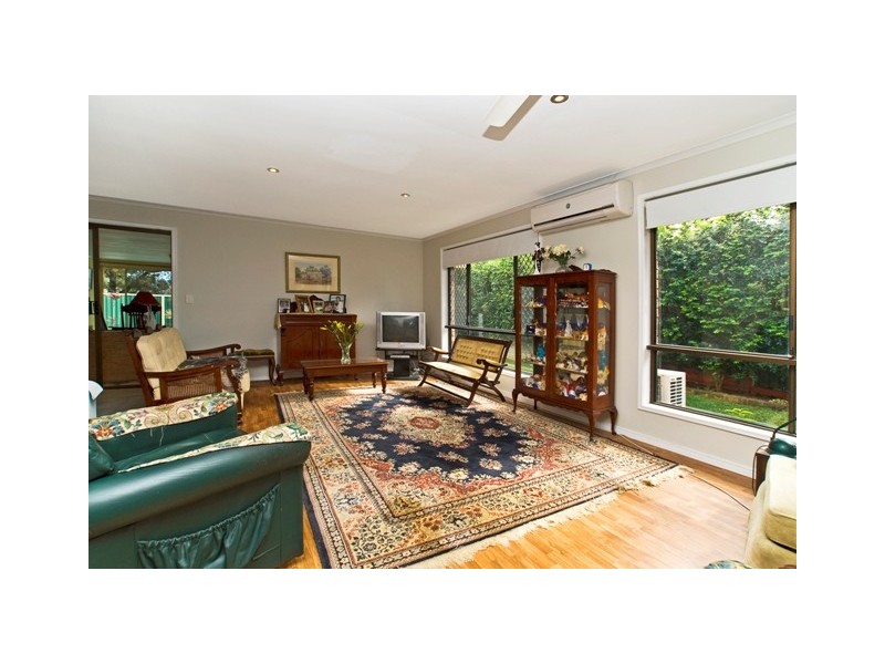 2 Lytham Court, Highland Park QLD 4211