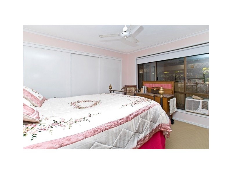 2 Lytham Court, Highland Park QLD 4211