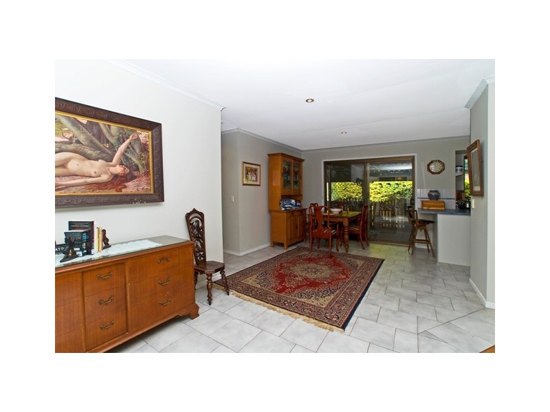 2 Lytham Court, Highland Park QLD 4211